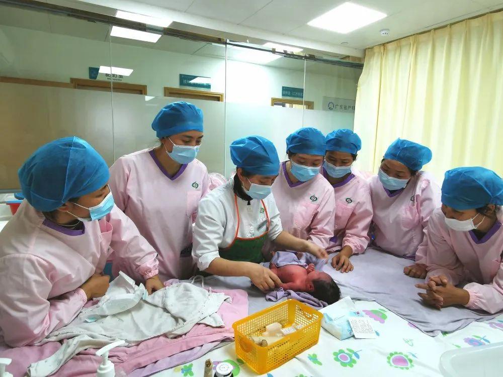 乡宁县妇婴监护型护送